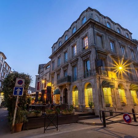 Hotel Le Relais De Poste Arles Centre Historique 외부 사진