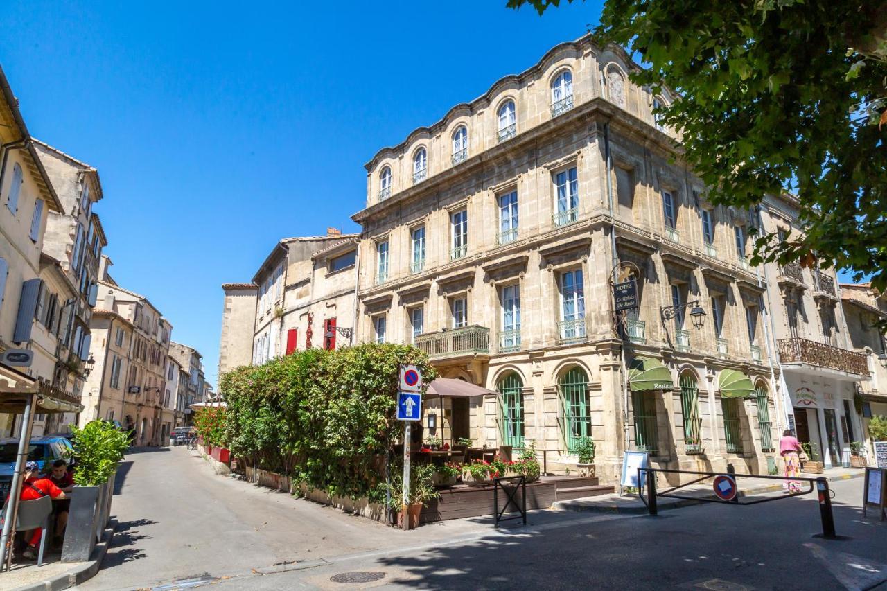 Hotel Le Relais De Poste Arles Centre Historique 외부 사진