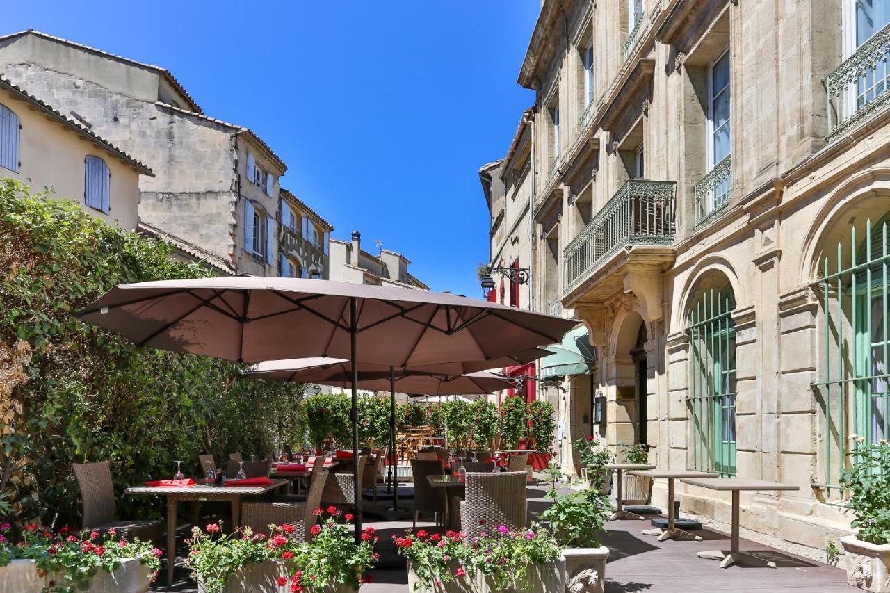 Hotel Le Relais De Poste Arles Centre Historique 외부 사진