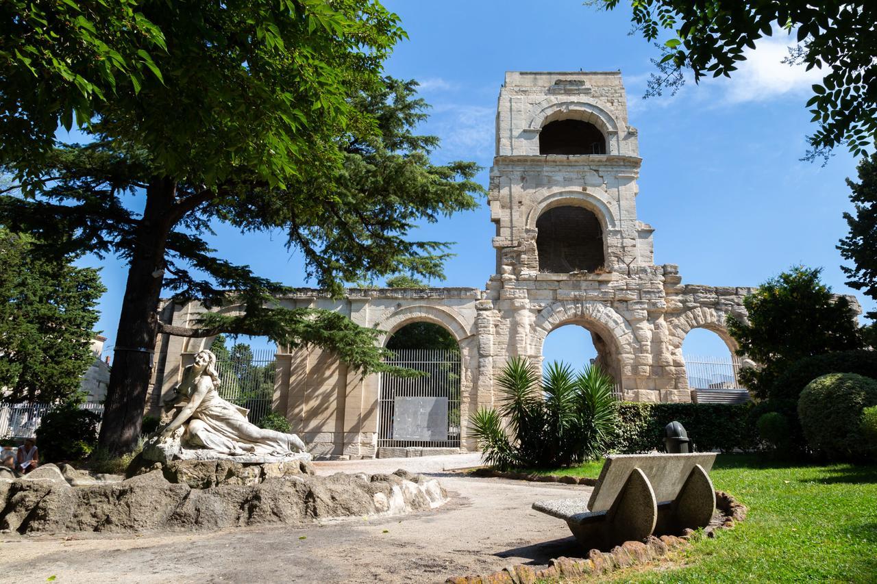 Hotel Le Relais De Poste Arles Centre Historique 외부 사진