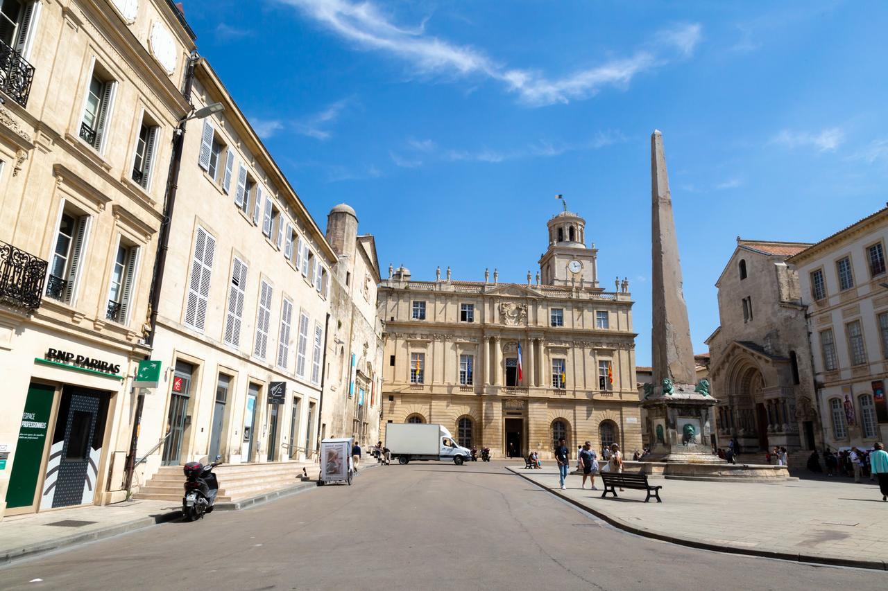 Hotel Le Relais De Poste Arles Centre Historique 외부 사진